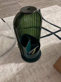 Toothbrush holder