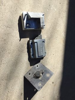 Truck roll up door lock