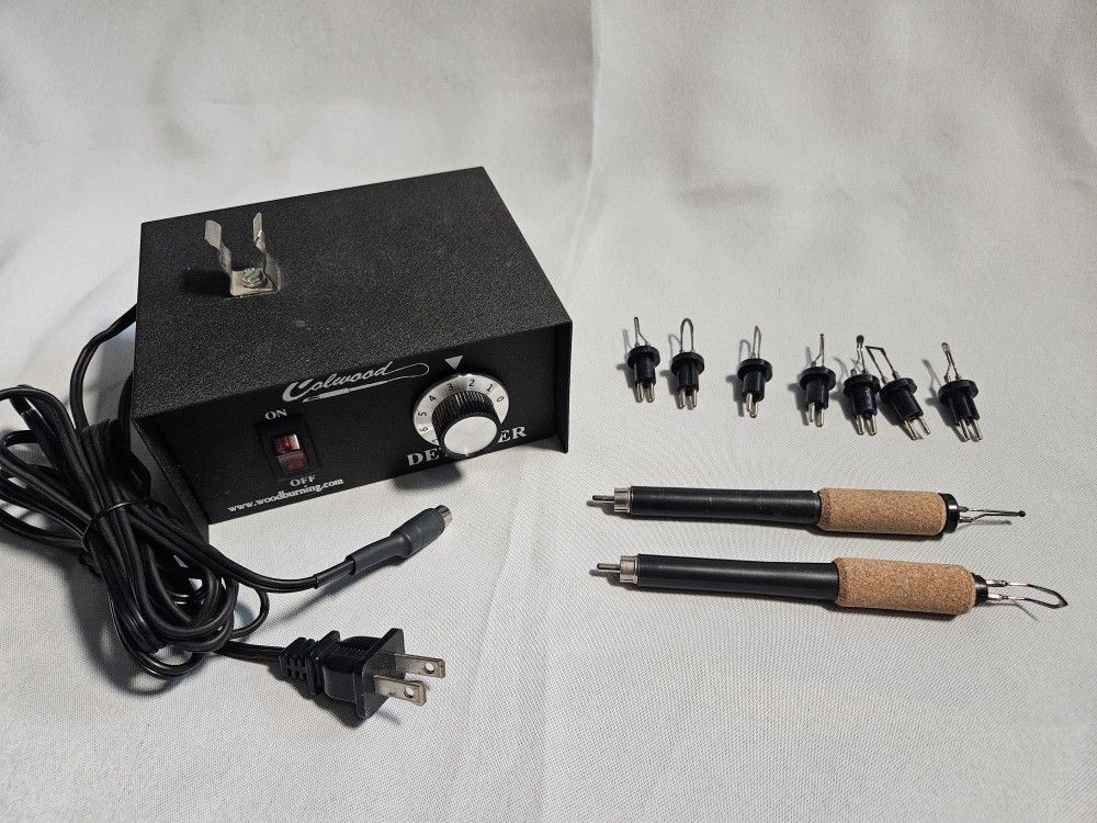 Colwood detailer woodburning kit with 8 removable tips and 1 fixed tip