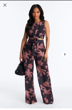 *NEW*Women's Jumpsuit  Size M