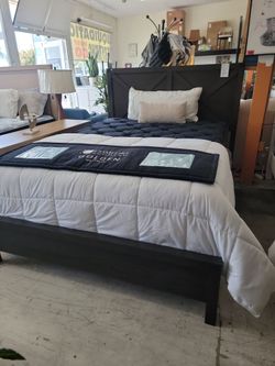 Queen bed frame SOLID WOOD