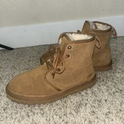 UGG BOOTS WITH 6Y