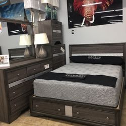 BED, DRESSER, MIRROR!