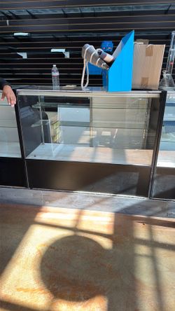 14 4ft Display case