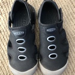 Keen Stingray Aqua Stop Sandal’s Grey Watet Shoes Kids  Size 13