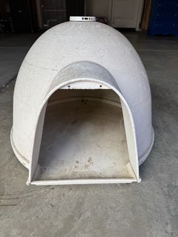 Small dog house