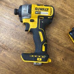Dewalt Drill Works Great Not Much Use 