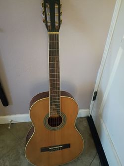 Lucida guitar 6 string
