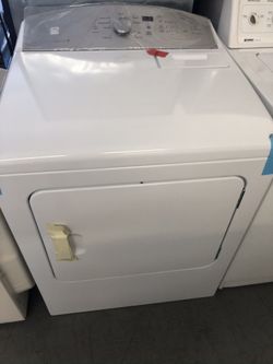 New scratch and dent kenmore dryer. 1 year warranty