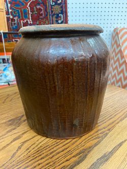 Antique Chinese Brown-Glazed Stoneware Storage Pot. In Albuquerque