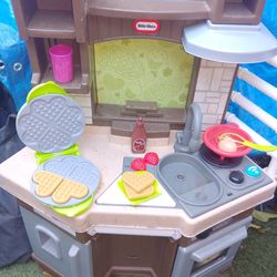 Little Tikes Kitchen