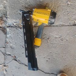 Bostitch Gun New 