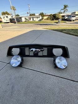Front Upper Grill (Factory Ford) 2011