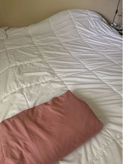 Queen bedding: Pink/Blush & White Duvet
