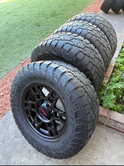 Trd Toyota Tacoma 33x12.50R17