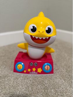 Baby Shark Dancing DJ toy