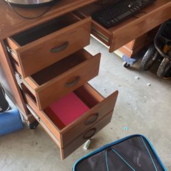 Wood computer desk