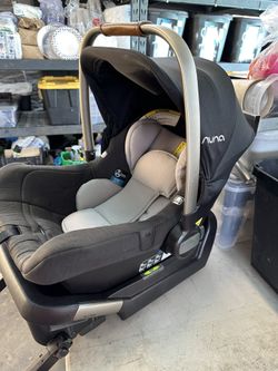 Nuna Pipa Car Seat & Base