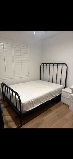 Queen bed frame