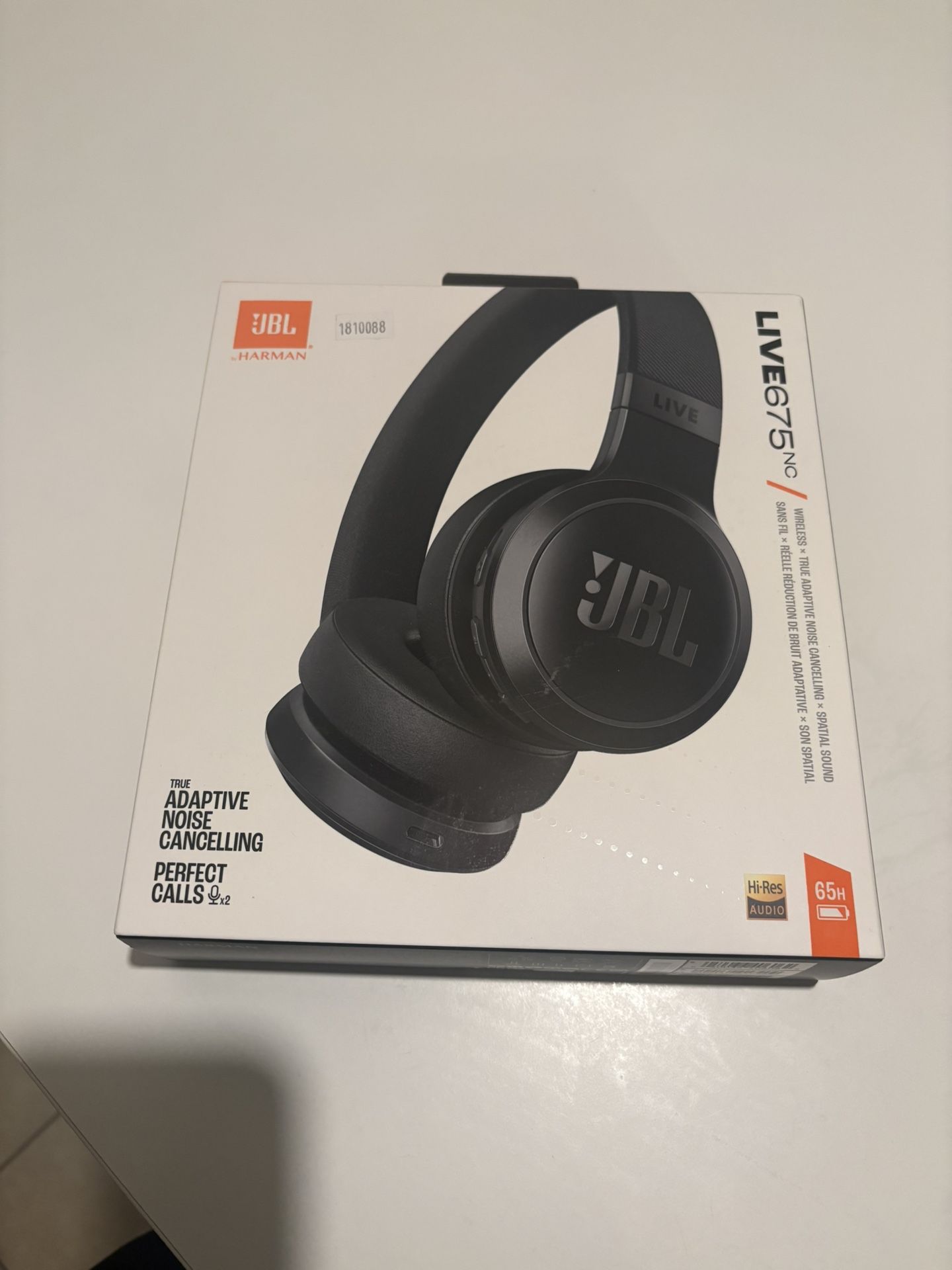 JBL Live 675NC Wireless True Adaptive Noise-Cancelling On-Ear Headphones