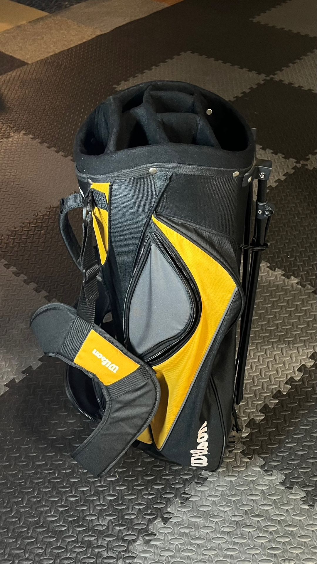 Wilson Ultra Stand Golf Bag