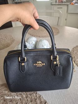👜 Coach Leather Satchel