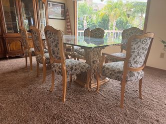 Gorgeous dining room table