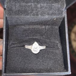 Tear Drop Ring 