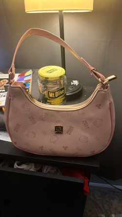 Hello Kitty purse