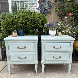 Pair Of Vintage Shabby Chic Night Stands/Accent Tables 