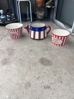 Ceramic planter 10 each 20 for 3 8  inches tall  8 inches long