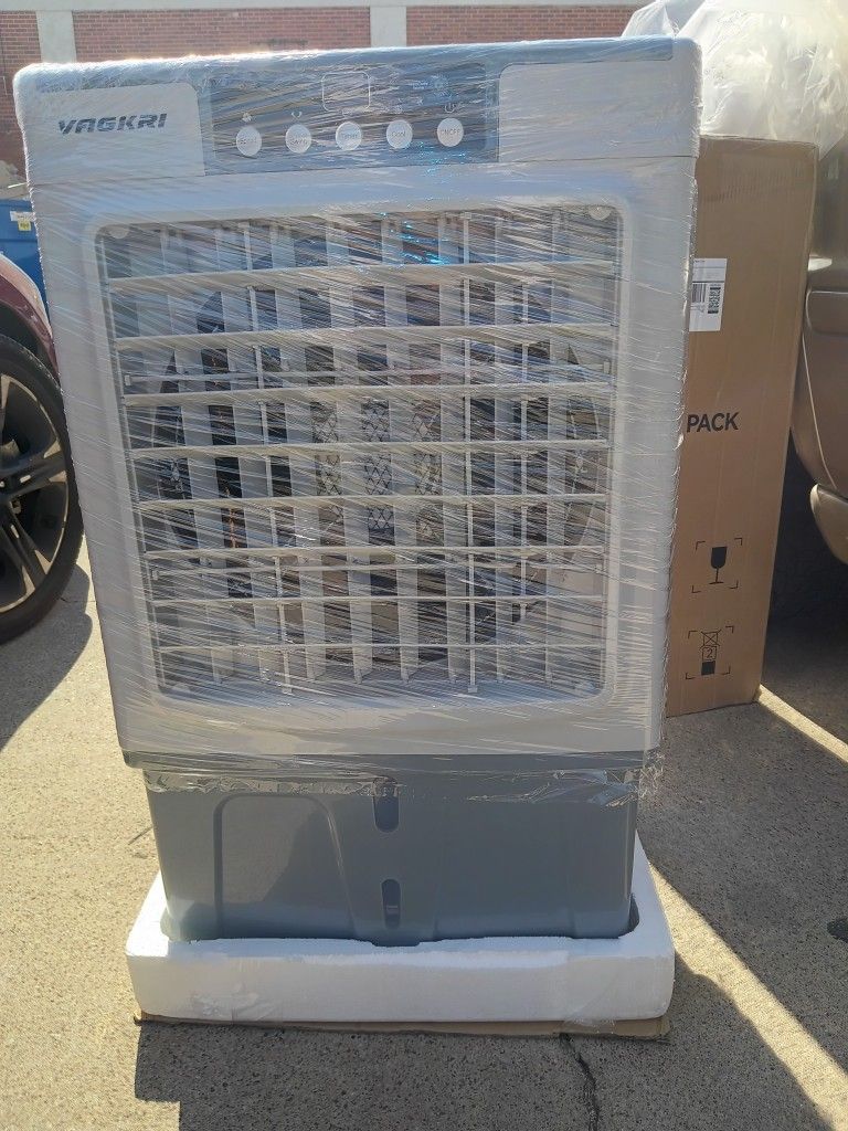 Big and new Evaporative Cooler 12 Gallons Capacity for Sale in Plano
