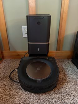 iRobot Roomba i7+ Vacuum