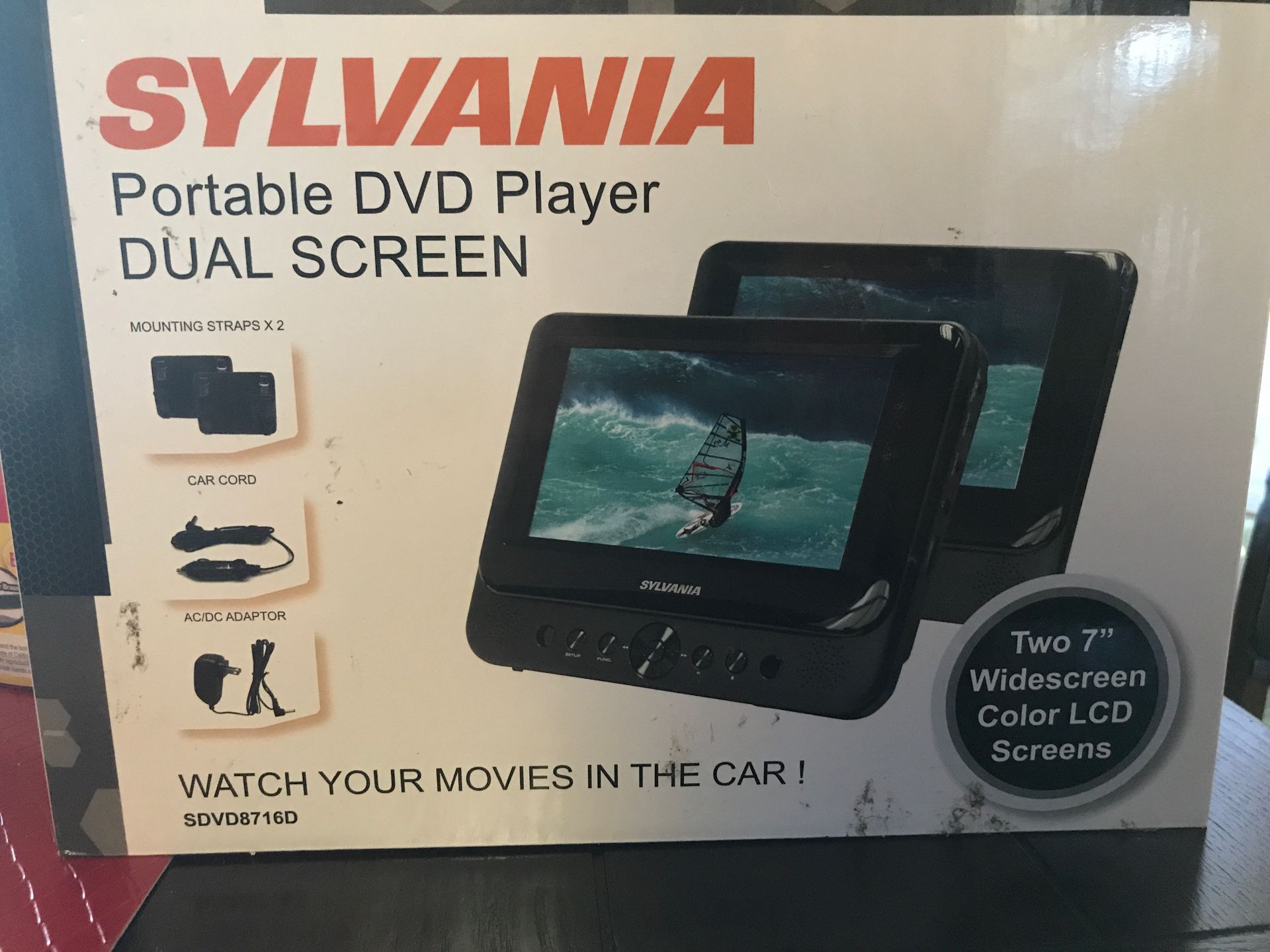 Sylvania portable DVD player dual screen