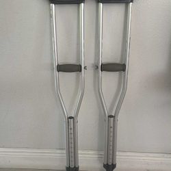 Clutches Up To 5.2” H