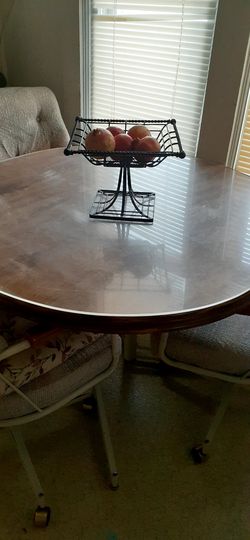 Comedor de 4 sillas