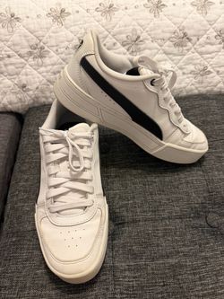 Women’s sneakers