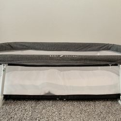 Baby Delight Snuggle Nest Portable Infant Bassinet $20 Or Best Offer