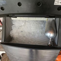 GOT ICE??? 20 Lbs - $4