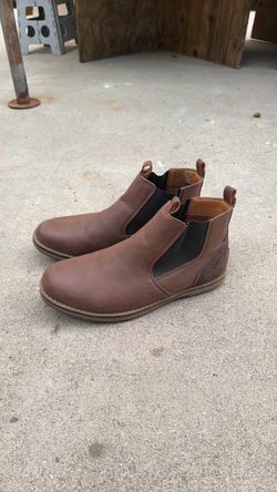 Izod Brown leather boots