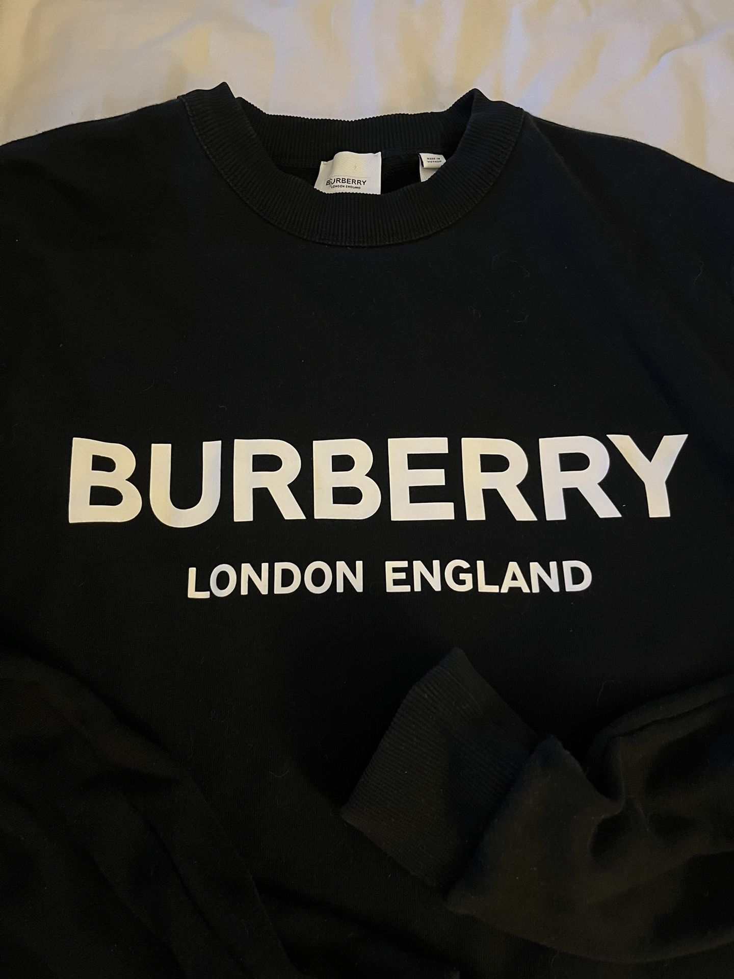 100% Authentic Man Burberry Sweatshirt Size M