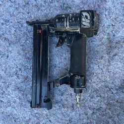 Campbell Hausfeld 1-1/4” Brad Nailer/Stapler  