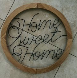 Home Sweet Home Round Wood Wall Sign