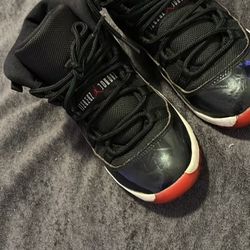 JORDAN 11 BRED 