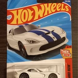 Hotwheels 2013 SRT Viper 