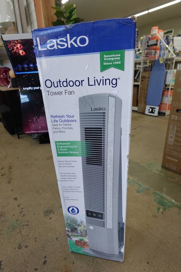 42″ Lasko Outdoor Living Oscillating Tower Fan