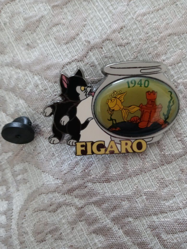 Disney Trading Pin Rare Figueroa With Fishbowl Pinocchio