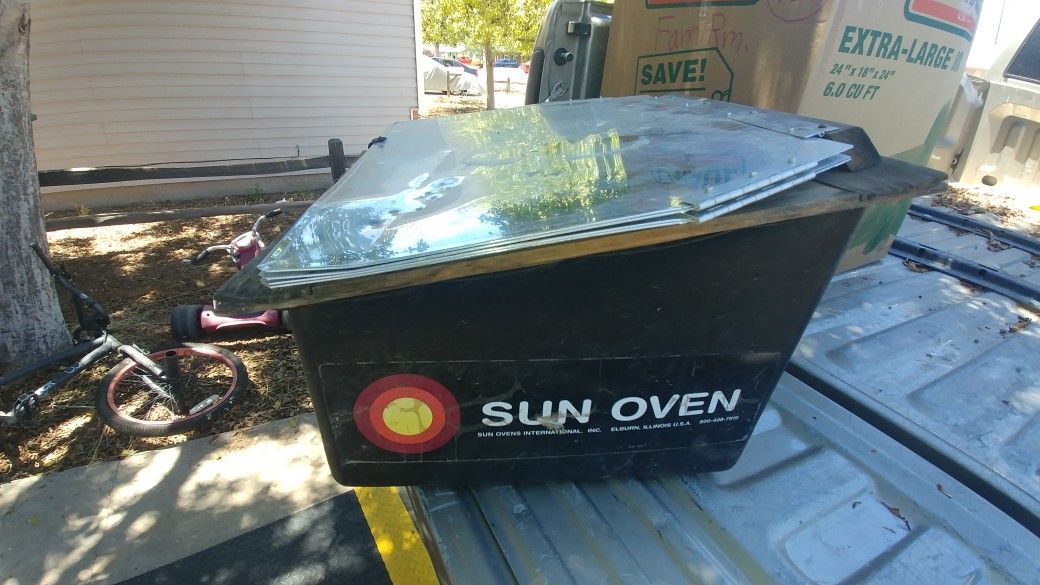 Sun oven, solar oven