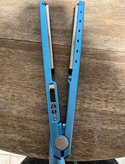 BaBylissPRO Nano Titanium Flat Iron
