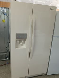 Whirlpool refrigerator side by side everything works good 💯📌2️⃣ months warranty 📌